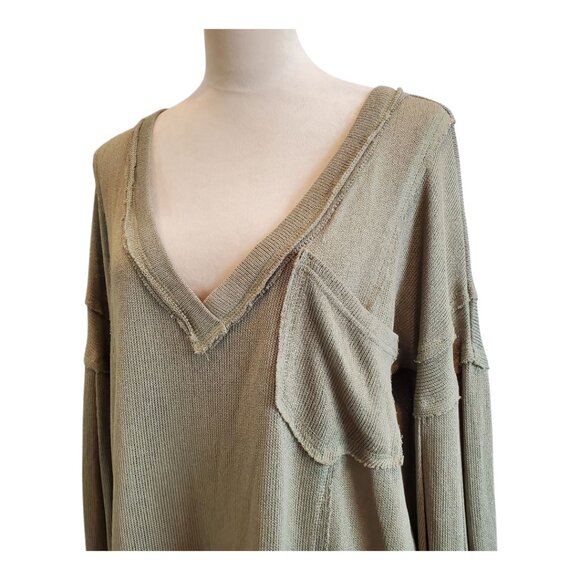 POL SZ L "Look In Your Eyes" Lightweight Long Sleeve Sweater in Dusty Olive - Picture 4 of 10